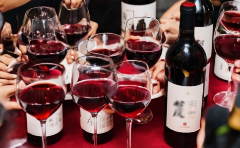 成都紅酒網(wǎng)簡介-成都葡萄酒批發(fā)網(wǎng)-酒水跨境網(wǎng)站